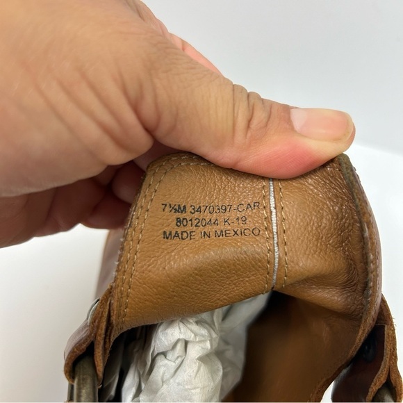 FRYE Women's Ray Harness back zip ankle boots distressed leather size: 7 1/2 - Picture 8 of 12